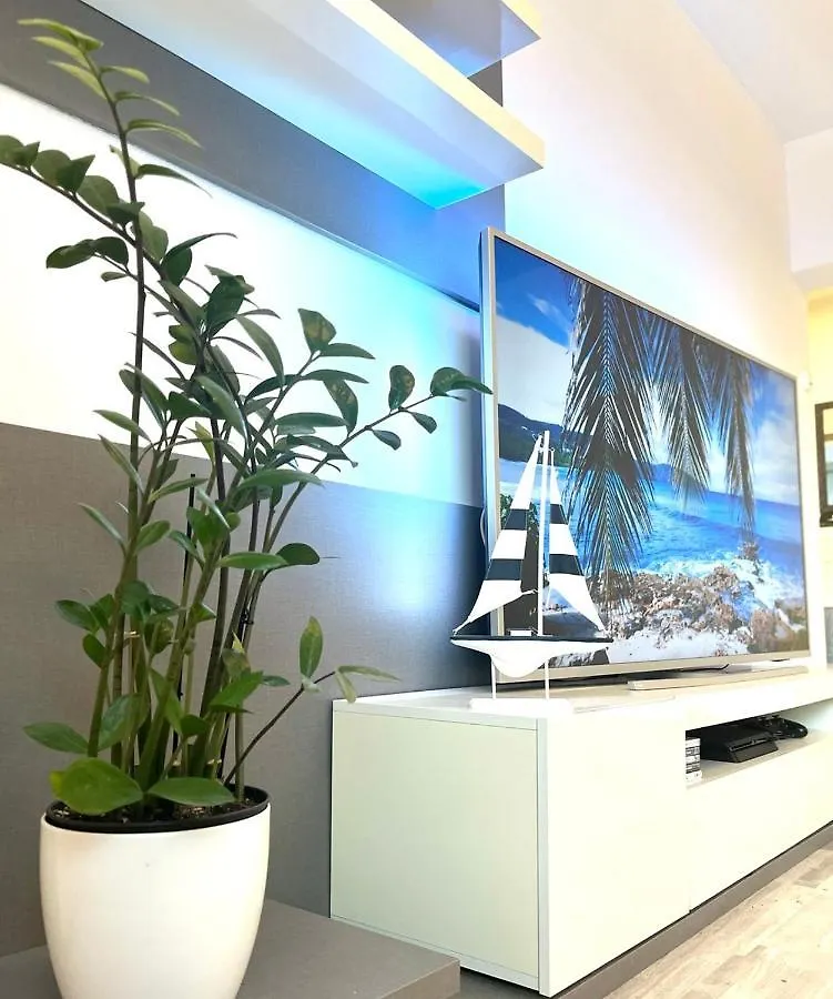 Luana Lux Apartment